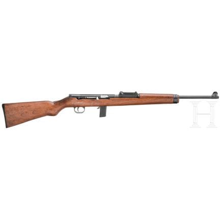 诺林科 JW-14 型  
口径 .22lr，编号 9400588，编号一致。光面枪管，长 52 厘