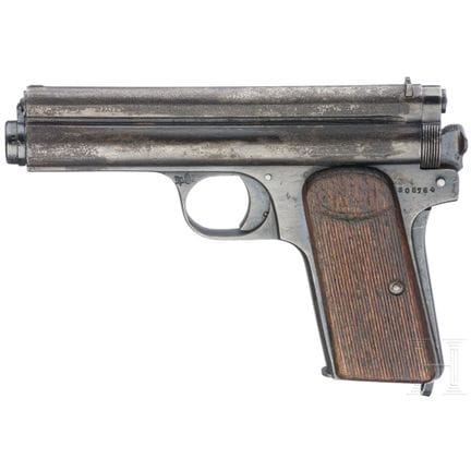 Un FEG modèle Frommer Stop  
Calibre 7,65 mm Brown