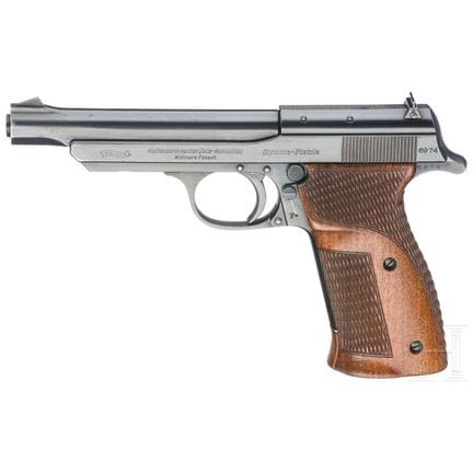 Un pistolet Walther (Zella-Mehlis) « Olympia »  
C