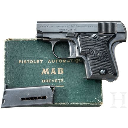 MAB Mod. A, avec boîte  
Calibre 6,35 mm Browning,