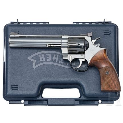 A Korth 36xxx系列靶枪型号  
口径 .357Mag，编号 36006，编号一致。光面通