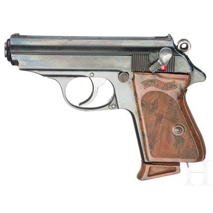 Un Walther (Zella-Mehlis) modèle PPK  
Calibre 7,6