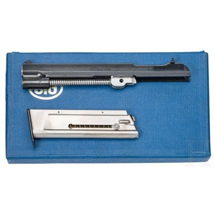一套适用于P 210的SIG Hämmerli改装套件  
口径 .22lr，编号43653，闭锁件