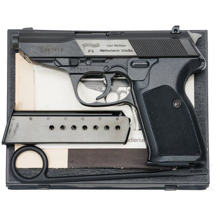 Un Walther Mod. P 5, dans sa boîte  
Calibre 9 mm 