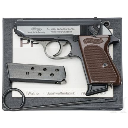 Un Walther modèle PPK-L  
Calibre 7,65 mm Browning