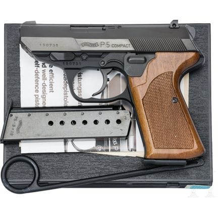 Un Walther Mod. P 5 Compact  
Calibre 9 mm Luger, 
