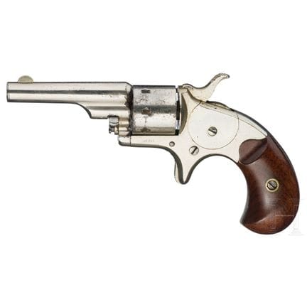 Un modèle Colt House, nickelé  
Calibre .22 Short,