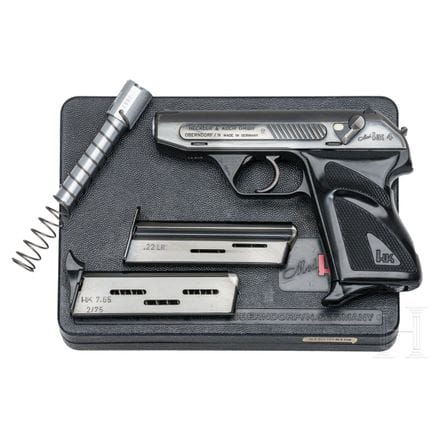 一把赫克勒&amp;科赫HK4型手枪，带转换枪管，原厂包装  
口径7.65毫米布朗宁，编号1481