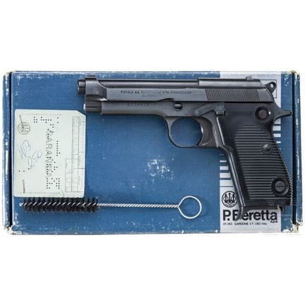 贝雷塔 Mod. 1951，附纸板包装  
口径 9mm 鲁格，编号 A03483Z，光面枪管，长度