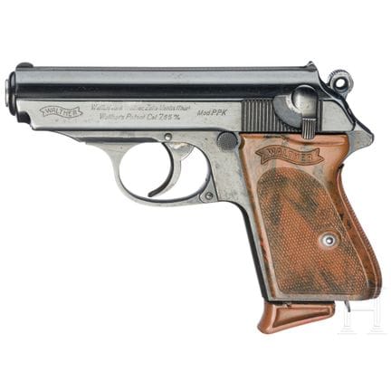 Un Walther (Zella-Mehlis) modèle PPK  
Calibre 7,6
