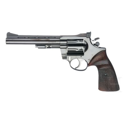 A Korth Series 26XXX Target型号，6英寸  
口径 .357Mag，编号2