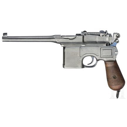 一把毛瑟C96型“战前商用版”手枪，1914年  
口径7.63毫米毛瑟，编号217579，包括握把