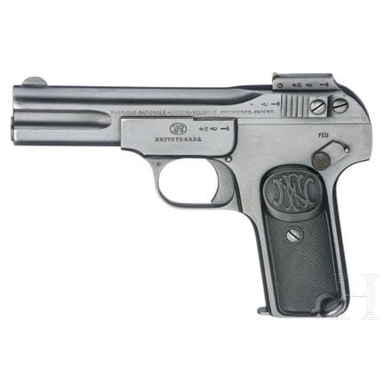 FN Browning Mod. 1900  
口径 7.65 毫米 Browning，编号 393