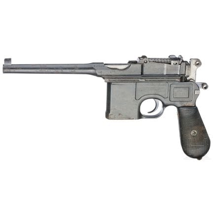A 毛瑟 C 96 “战前商用版”  
口径 7.63 毫米毛瑟，编号 251284，编号一致。枪管