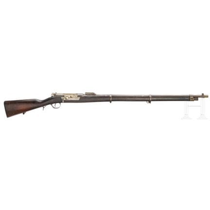 OE.W.F.G.STEYR, modelo 1886 Kropatschek  
Calibre 