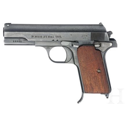 Una Femaru mod. 37, codice "jhv 43"  
Calibro 7,65