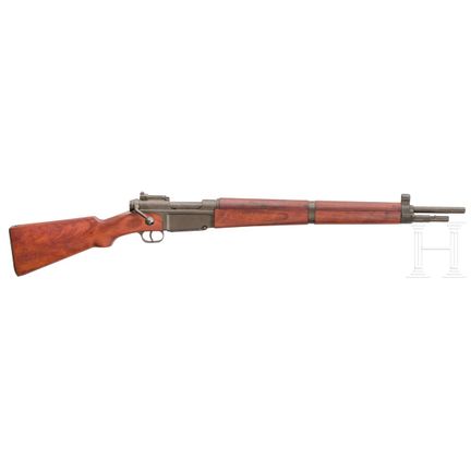 Carabina MAS Mod. 16  
Calibre 7,5x54MAS, n.º 9900