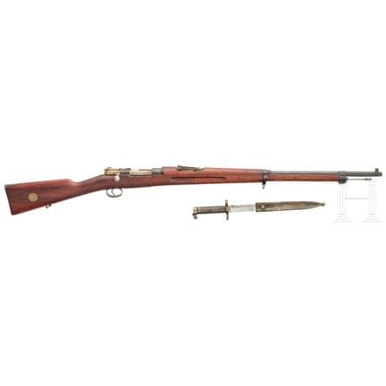 A Carl Gustafs, modelo M96/1905  
Calibre 6,5x55SE