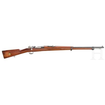 Un rifle de repetición Carl Gustafs, modelo 96  
C