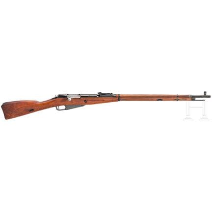 一把FEG Mod. M 1891/30莫辛-纳甘步枪  
口径7.62×39，编号BF4152，编