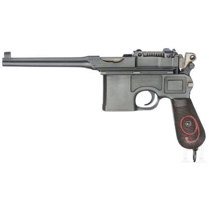 Una Mauser Mod. C 96/16 "Red Nine"  
Calibro 9 mm 