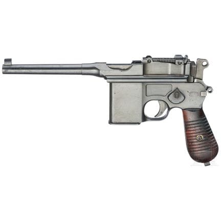 Una Mauser Mod. C96 Mod. 1932  
Calibro 7,63 mm Ma
