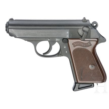 A Walther PPK-L (BW), with holster  
Kal. 7,65mmBr