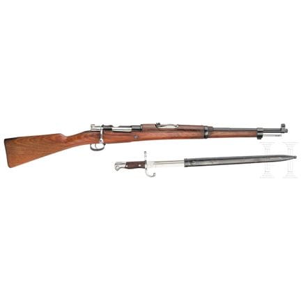 奥维耶多卡宾枪 1916型  
口径7x57，编号T1492，除枪机外编号一致。枪管表面略显粗糙，长