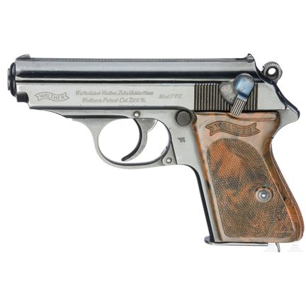 Una Walther mod. PPK, Police  
Calibro 7,65 mm Bro