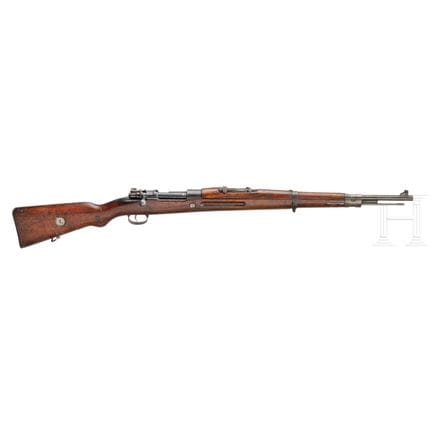 布尔诺兹布罗约夫卡公司 vz 24 型  
口径 8x57JS，编号 4887，弹壳与枪机编号一致，