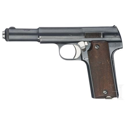 Astra mod. 600/43  
Calibro 9 mm Luger, n. 10907, 
