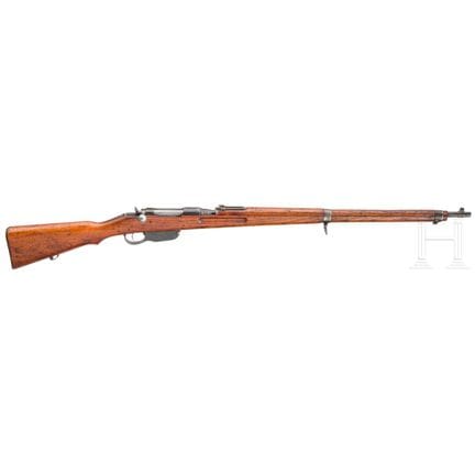 Un Steyr Mod. M 95  
Calibre 8x50R Mannl, n.º 81 X