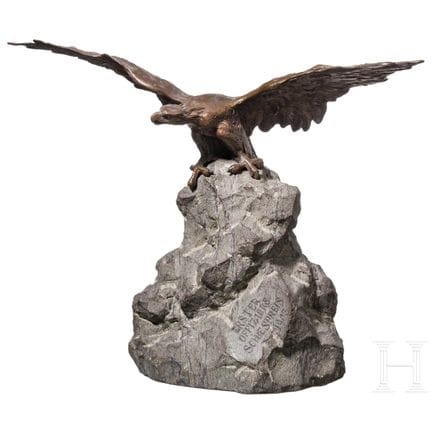 Un águila de mesa como premio de tiro, fechada en 