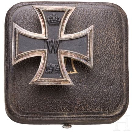 格哈德·塔彭将军——1914年一级铁十字勋章（带勋章盒），由柏林弗里德兰格兄弟公司制造  
扁平式设