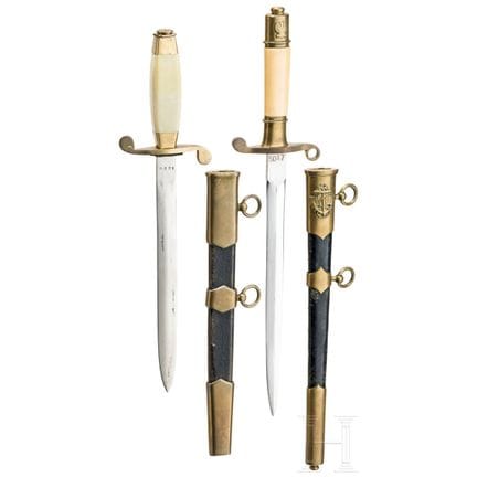 Two daggers  
Möglicherweise beide nach 1989 (Poss