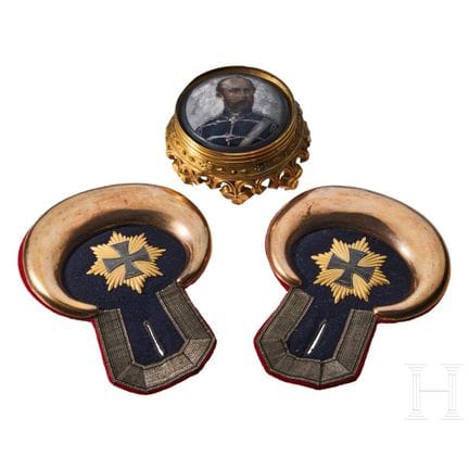 A Pair of Prussian Guard Landwehr Epaulettes and H