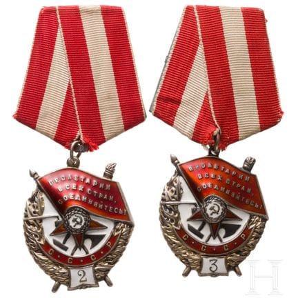 Lot de deux Ordres de la Drapeau rouge pour distin