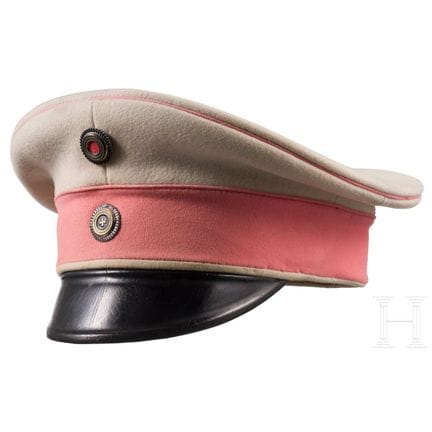 A visor cap for reserve officers of the Kürassier 