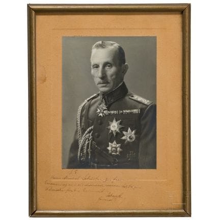 Il generale Nikolai Shekov – una fotografia ritrat