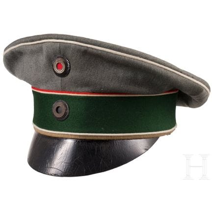 A field-grey visor cap for officers of the Prussia