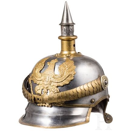 A helmet M 1867 for line cuirassiers  
Stahlglocke