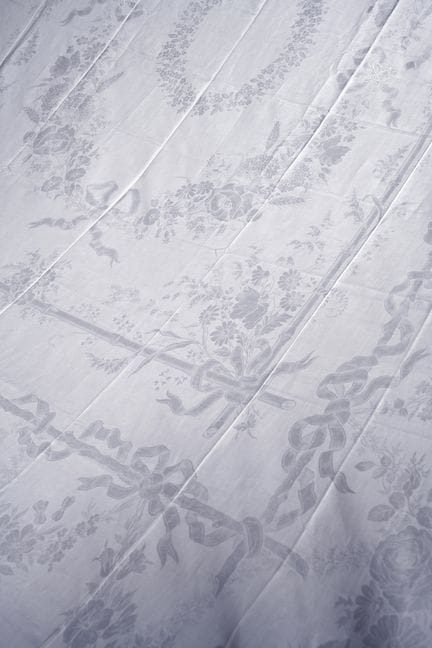 lauriersBordures latérales à décor de guirlandes d