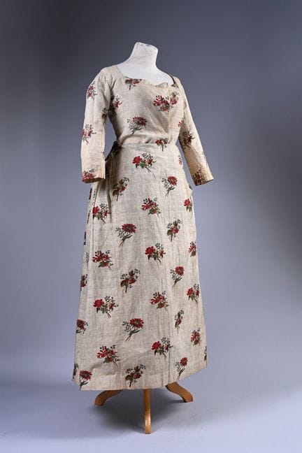 Ensemble en indienne, robe et caraco, vers 1780- 1