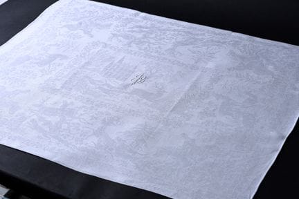 Set di dodici tovaglioli damascati di un servizio 