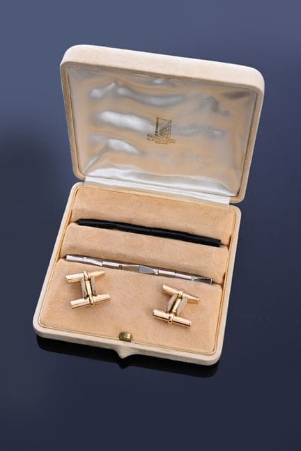 VAN CLEEF &amp; ARPELS Set bestehend aus einem Paa