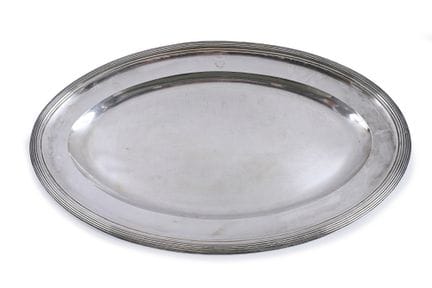 Grand plat ovale en argent 1er titre (950°/°°) bor