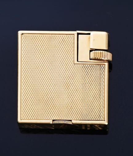 ALFRED DUNHILL Modell Savory Nr. 806949
Feuerzeug 