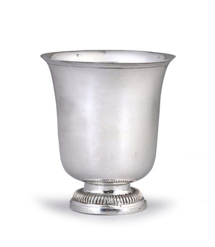 Silberne Timbale (950°/°°) in Tulpenform, der Fuß 