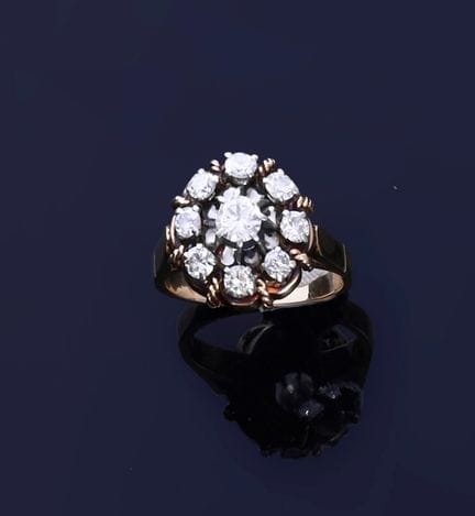 Blumenring aus 18-karätigem Gold (750e) und Platin
