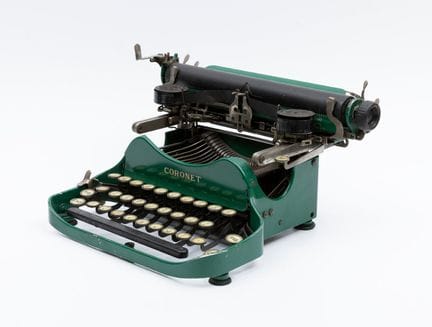 CORONET portable writing machine. U.S.A., first th